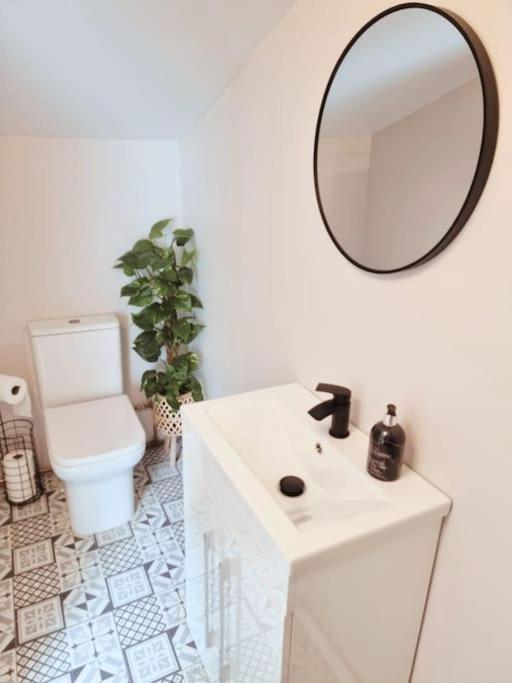 Charming Cottage Next To John Radcliffe Hospital With Free Parking 옥스퍼드 외부 사진